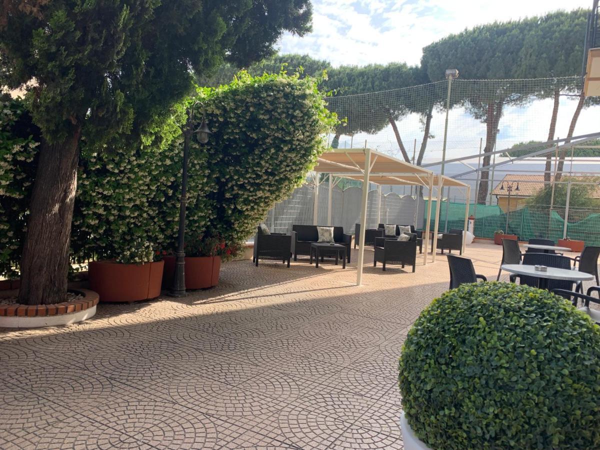 Hotel San Giorgio Albisola Superiore Exterior photo